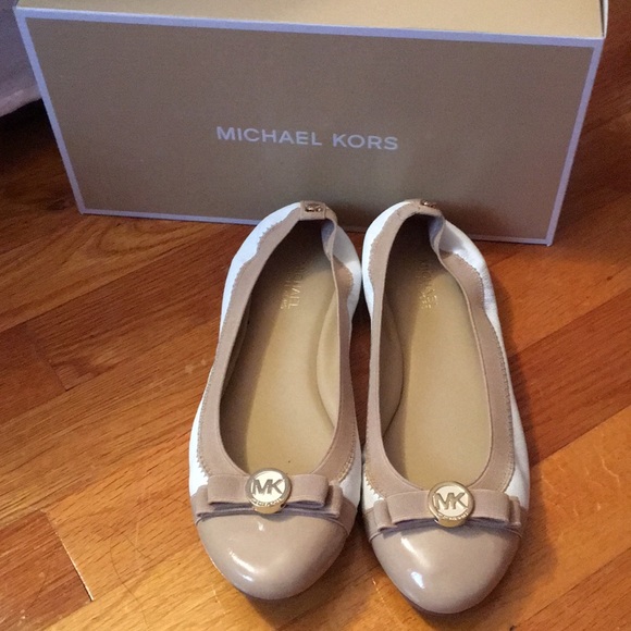 Michael Kors | Shoes | Michael Kors Flats Size 6 | Poshmark